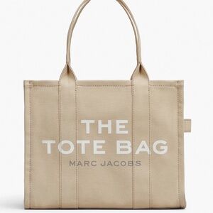 Marc Jacobs Canvas Large Tote Bag in Beige